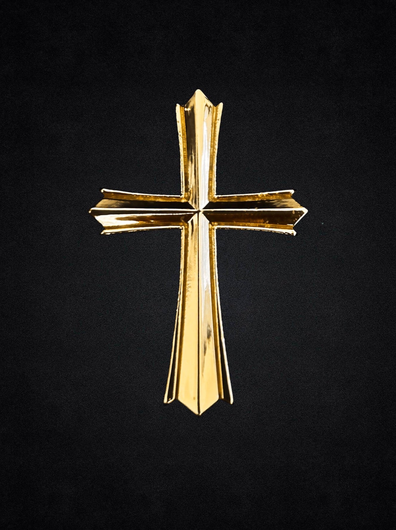 Cross Lapel Pin