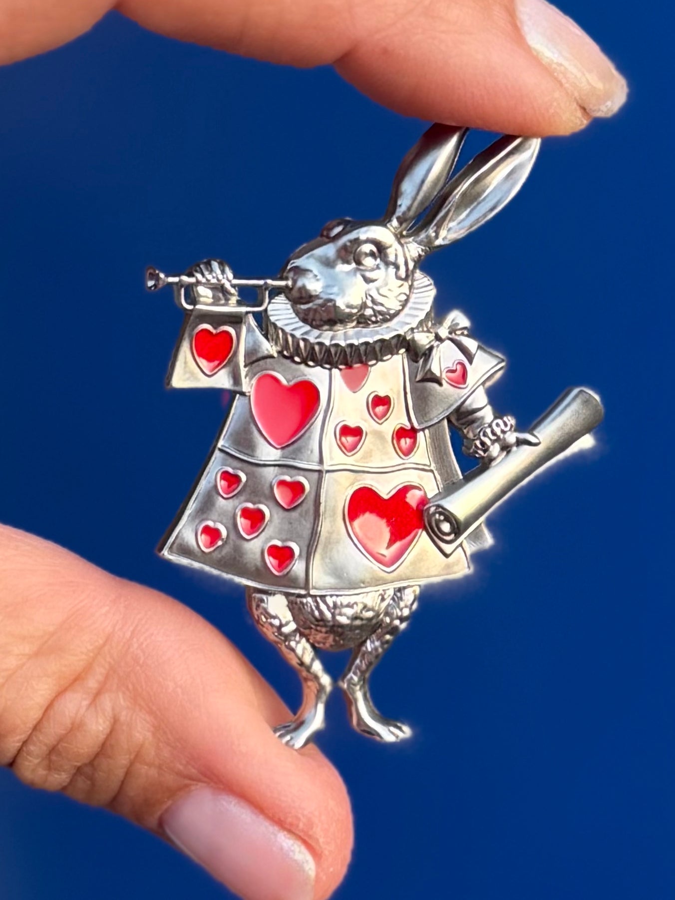 Alice in Wonderland White Rabbit Queen's Massenger