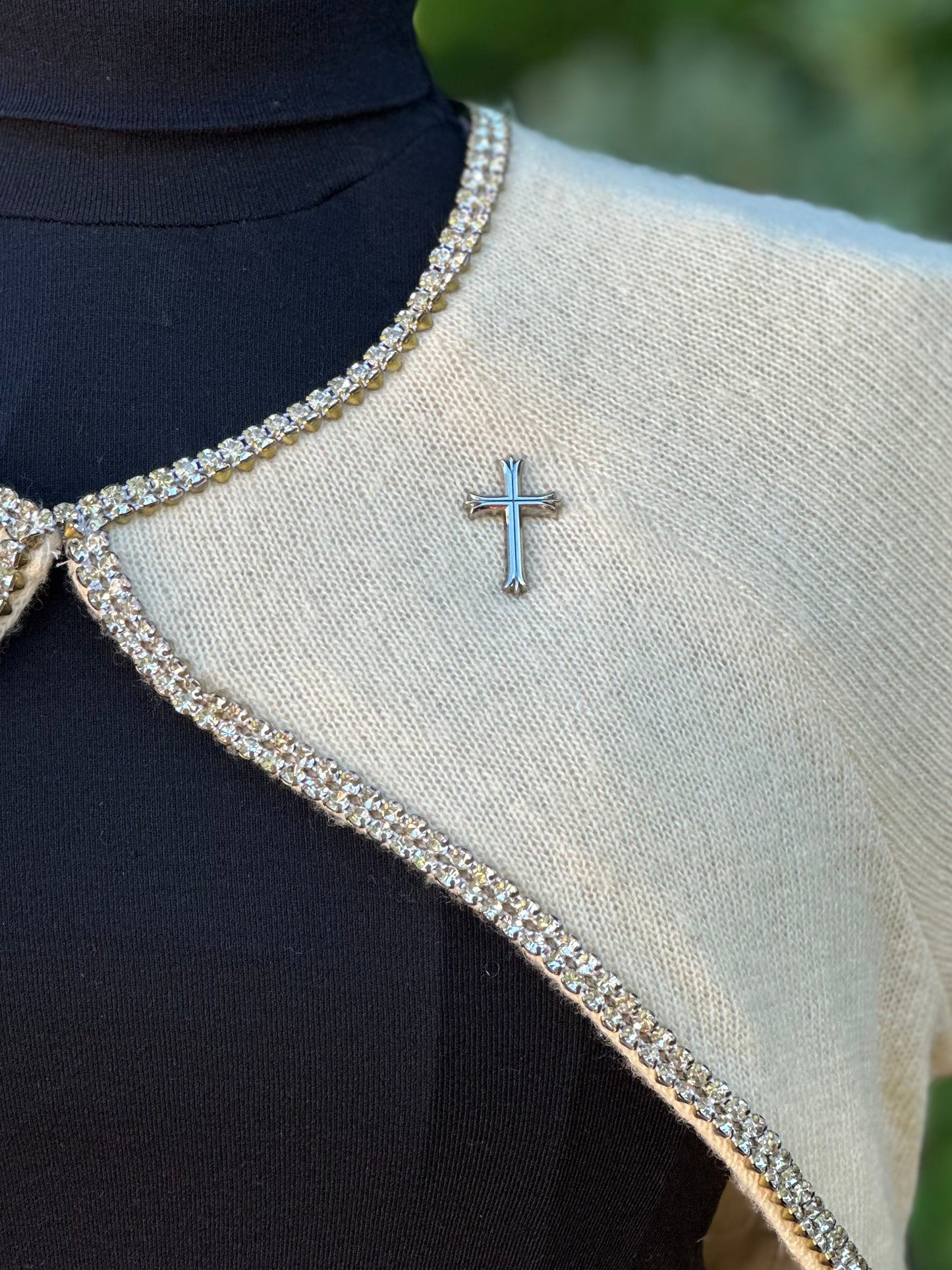 Palonce Cross Lapel Pin